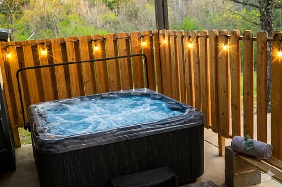 Prism Pines | Private Lake Ranch w Pool